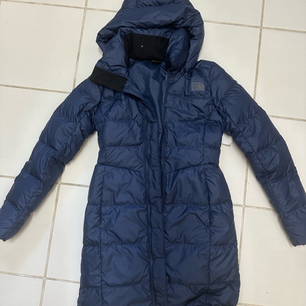 Navy North face puffer jacket parka. Worn twice.